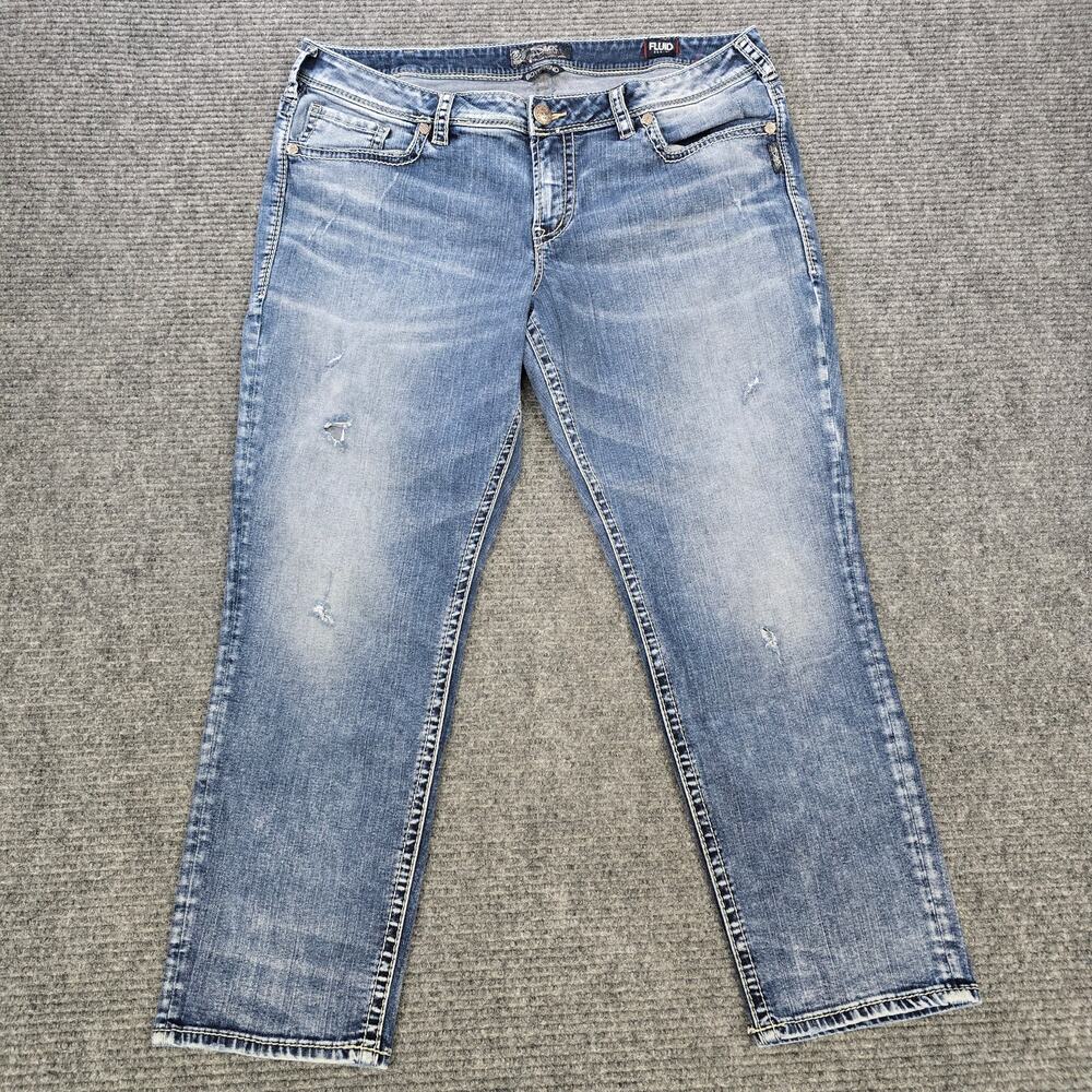 Silver Jeans Boyfriend Crop Jeans Women's Tag 18 Measures 38x26 Blue Distressed